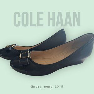 Women’s Cole Haan Women's Emory Bow Wedge Size 10.5 Navy Blue Excellent Cond